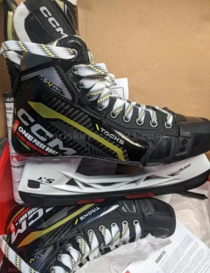 CCM Tacks AS-V Pro Senior Hockey Skates – Ice Hockey Equipment – For Sale